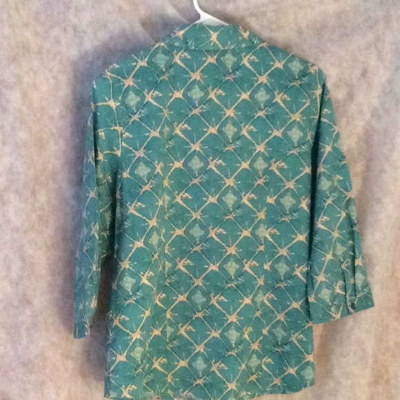 Blouse 3/4 Sleeve Button Down - Picture 2 of 5